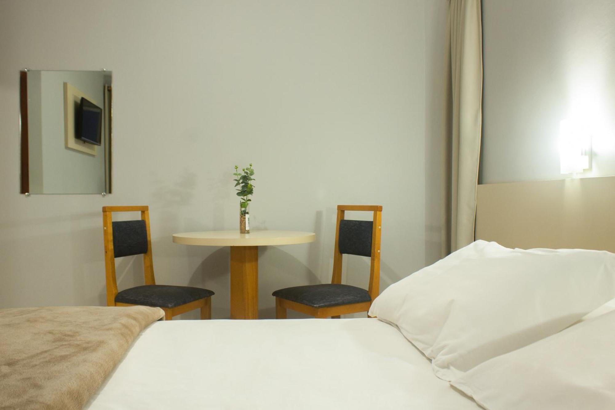 Hotel Cavera アレグレテ エクステリア 写真