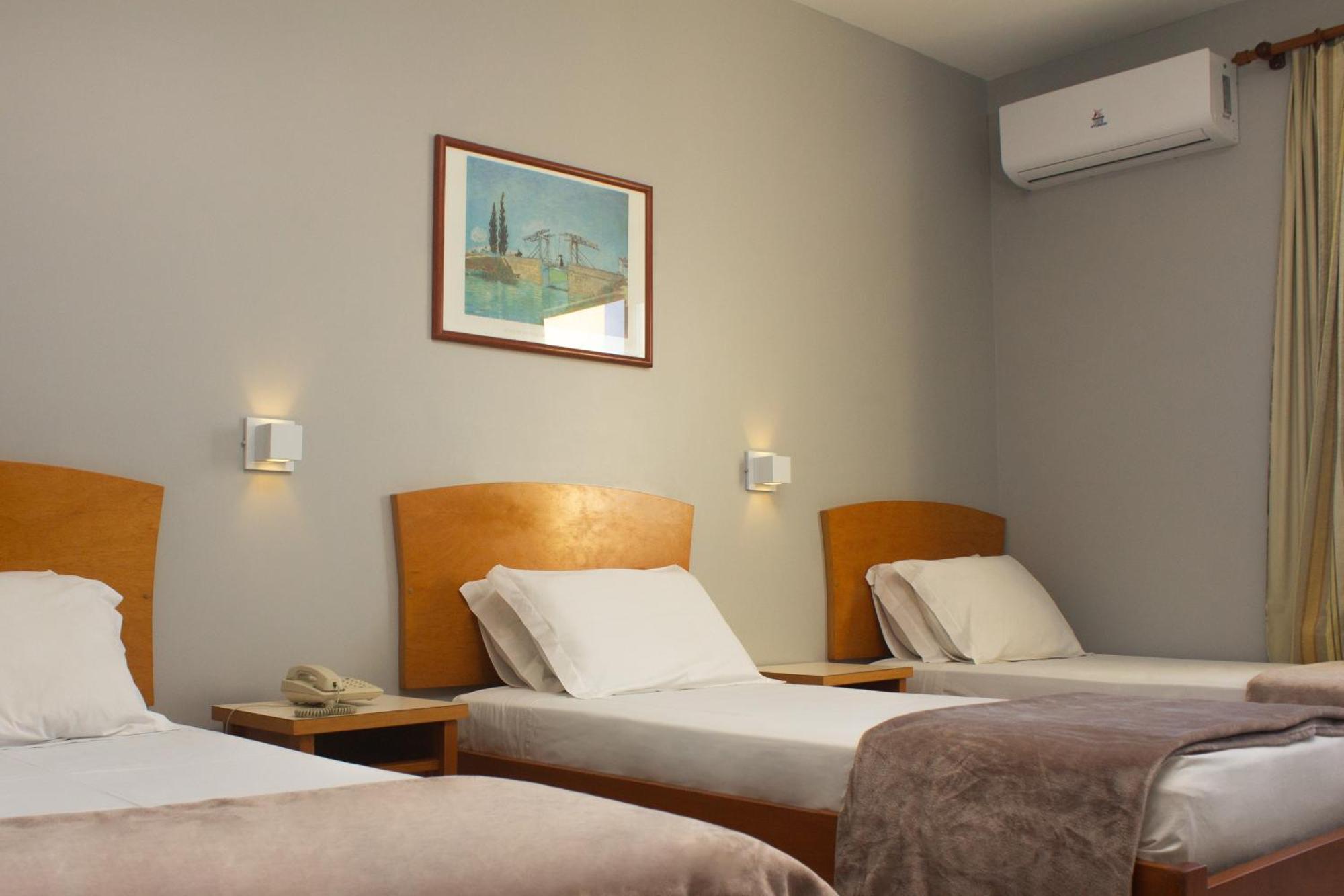 Hotel Cavera アレグレテ エクステリア 写真
