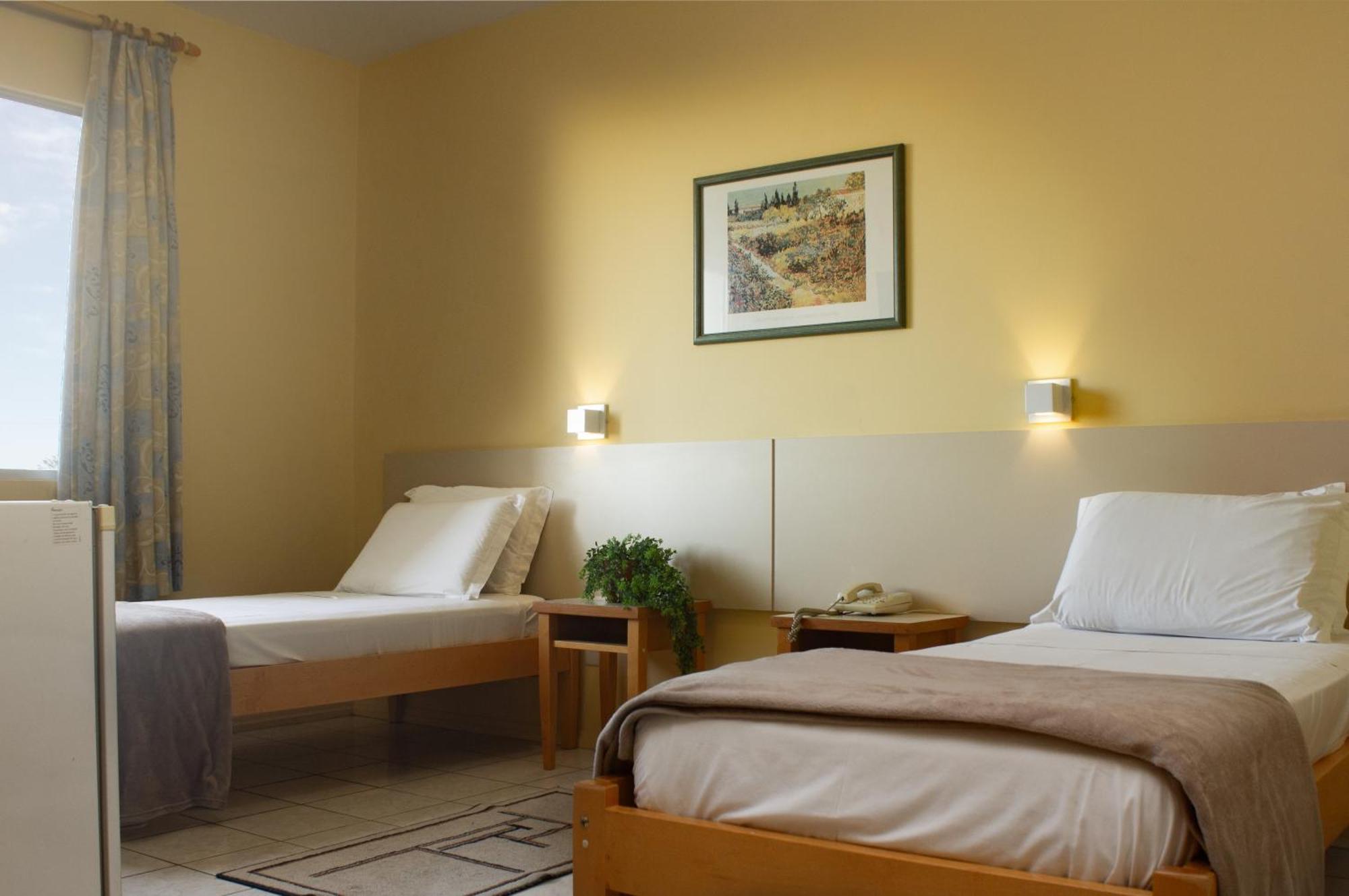 Hotel Cavera アレグレテ エクステリア 写真