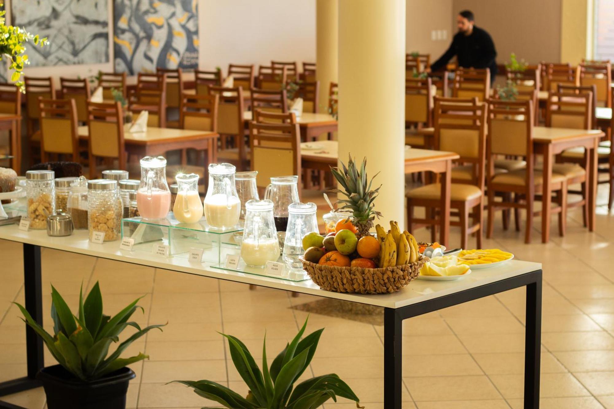 Hotel Cavera アレグレテ エクステリア 写真