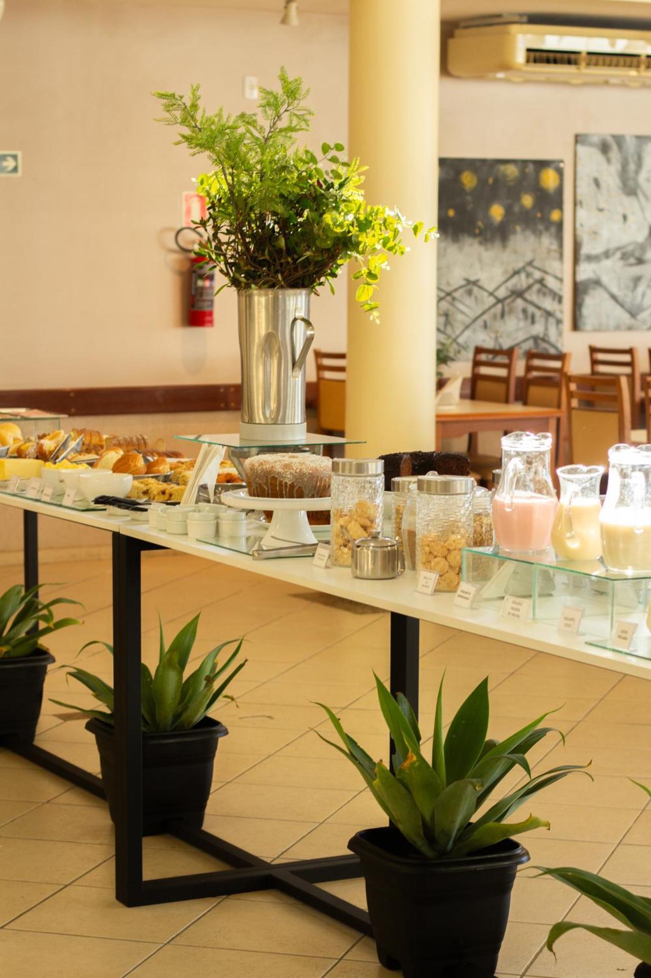 Hotel Cavera アレグレテ エクステリア 写真