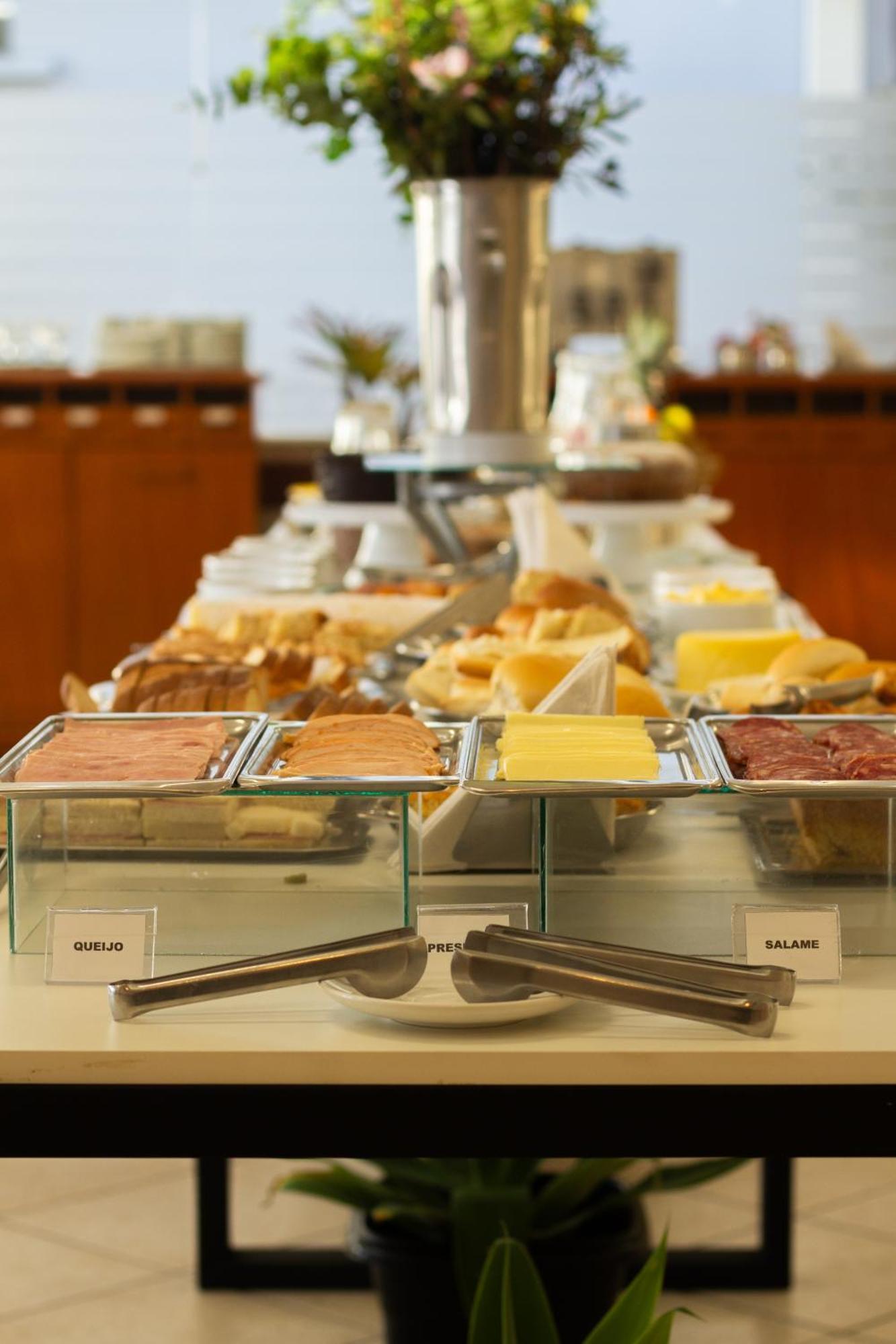 Hotel Cavera アレグレテ エクステリア 写真